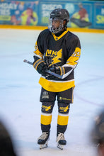 Load image into Gallery viewer, MK Lightning 25/26 Season Retro socks