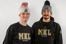 Load image into Gallery viewer, Bobble hat 25/26